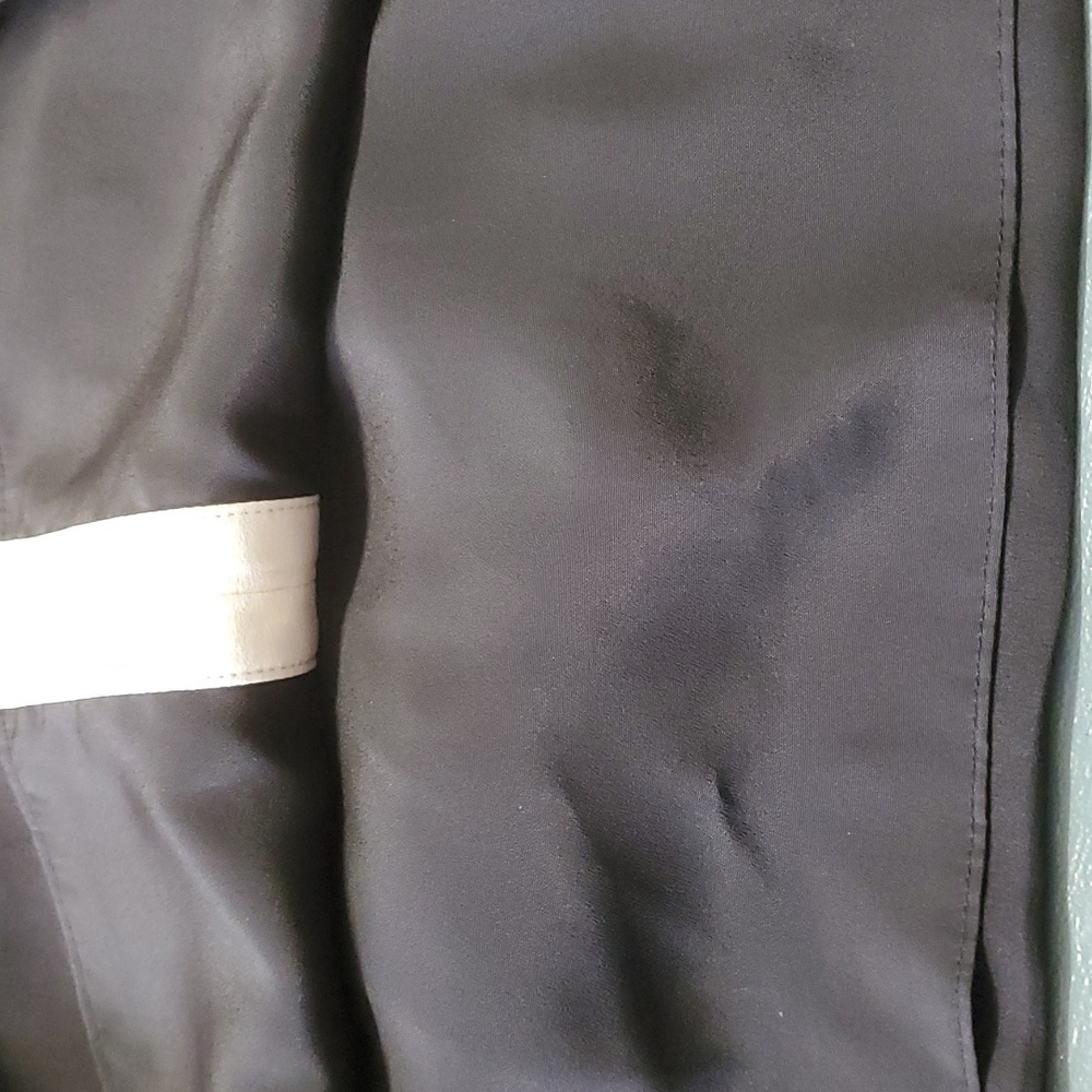 Talbots' timeless black dress is in great used condition. Size 10. Tie be… - Picture 8 of 8